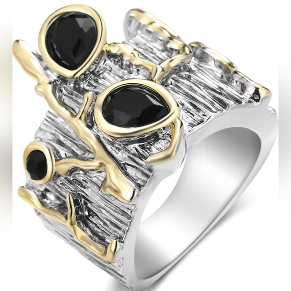 Jewelry - Vintage Style Chunky Statement Ring With Onyx